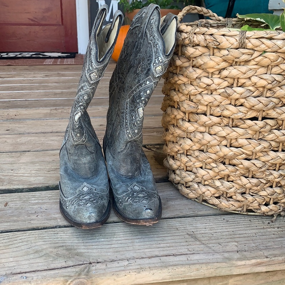Silver sequined Corral Boots size 8.5